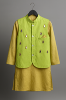 KURTA WHITE PAJAMA WITH ATTACHED JACKET NEON