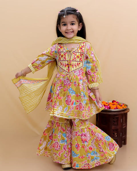 Kurti Sharara And Mulmul dupatta 🍋-S551