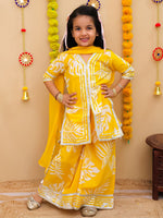 KURTI SHARARA AND DUPATTA SET-S1378