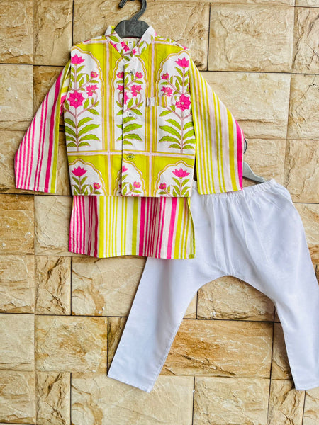 BOY KURTA PAJAMA AND JACKET SET-S1973