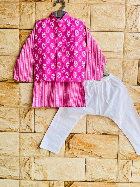 Boy kurta pajama and jacket set 🩷-S922