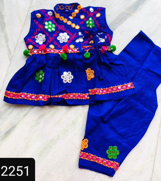 Buy VARNI CREATION Boy's Cotton Navratri Traditional Gujarati Style Kediyu  (Multicolour, 5-6 Years) at Amazon.in